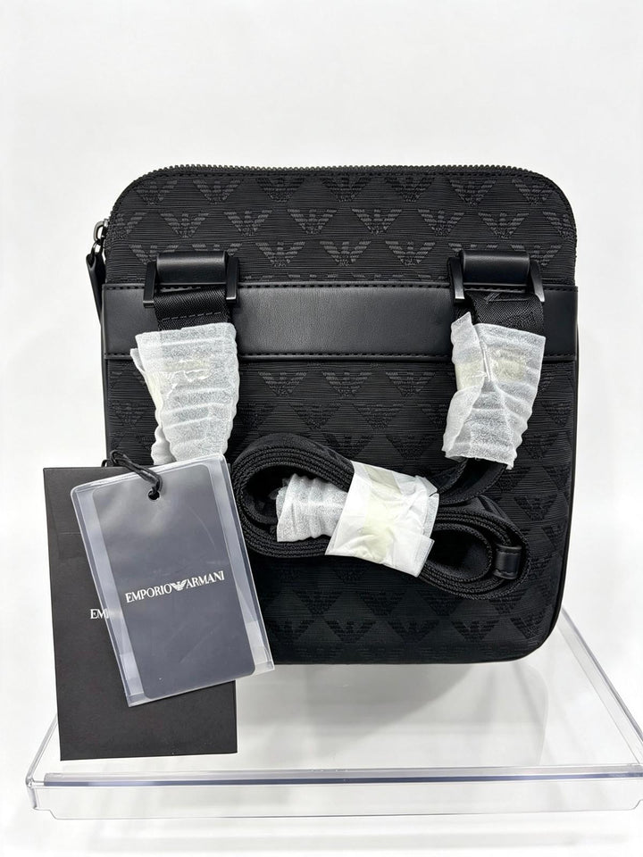 Emporio Armani Men’sCrossbody Pouch